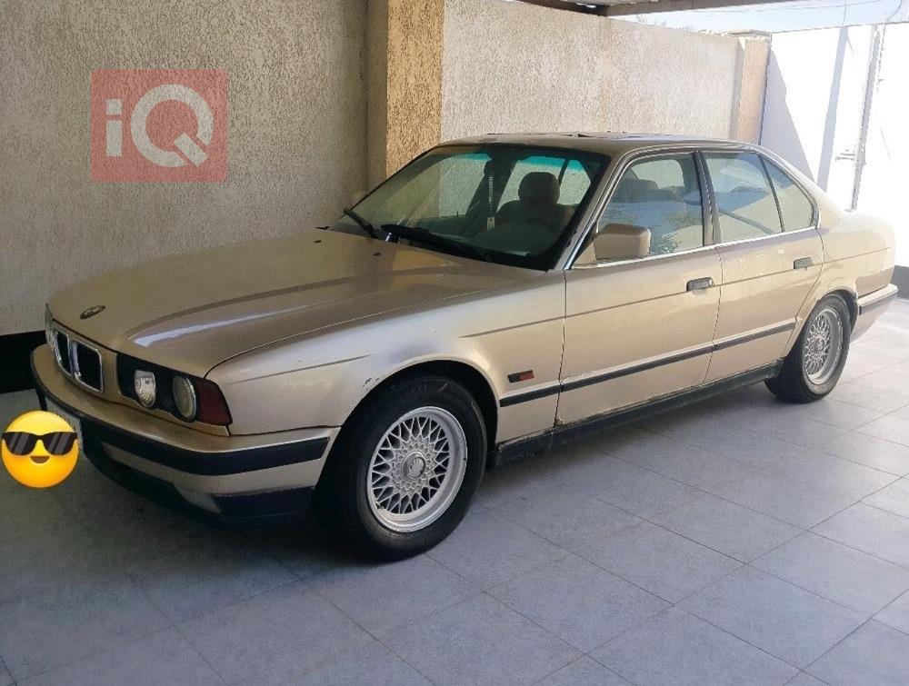 بی ئێم دەبڵیو سیریەس 5